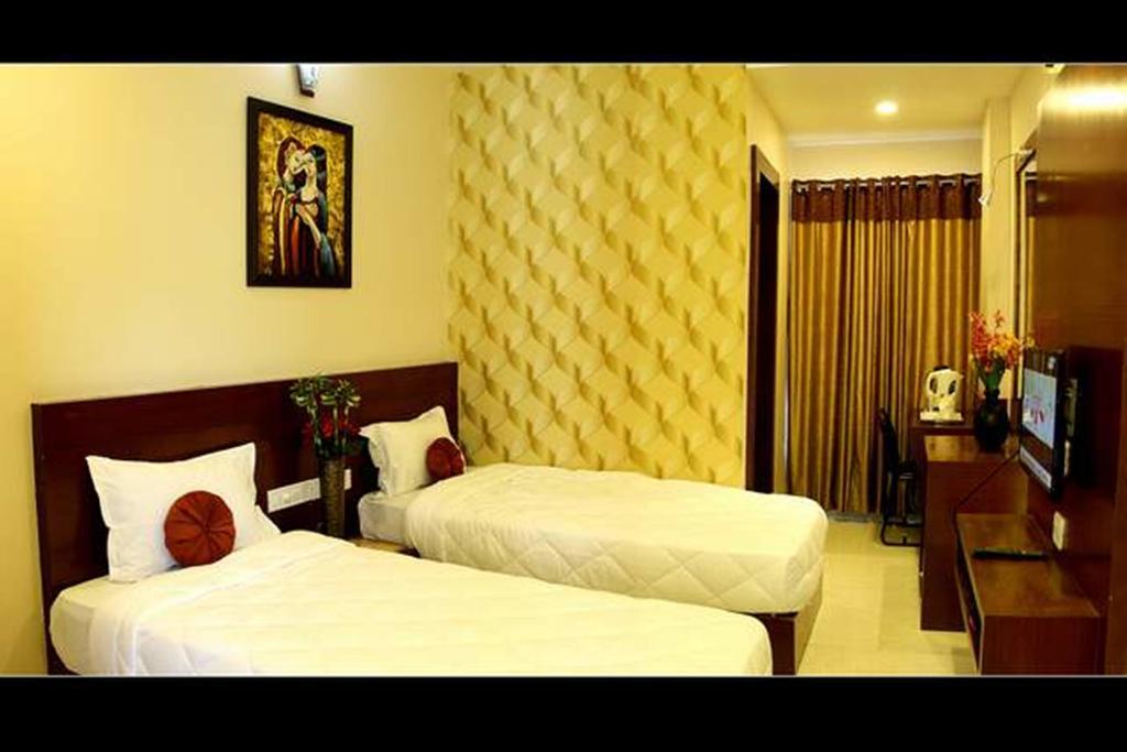 Hotel Shri Khedapati International Dewas Exterior foto