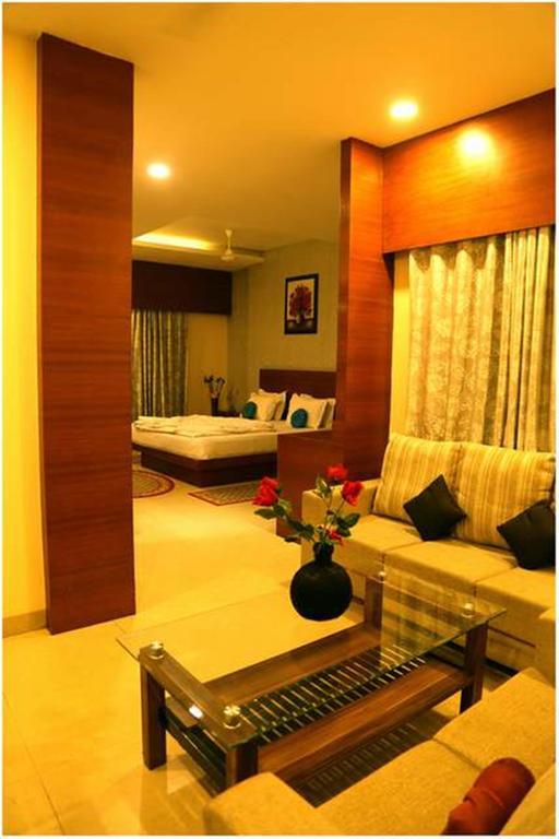 Hotel Shri Khedapati International Dewas Exterior foto