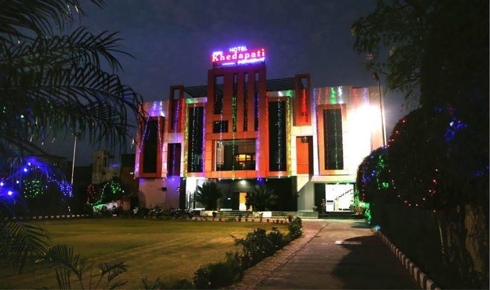 Hotel Shri Khedapati International Dewas Exterior foto